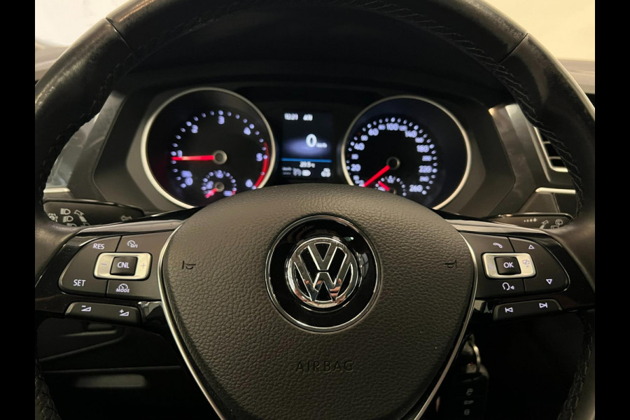 Volkswagen Tiguan 2.0 TDI / NL-auto / Navi / Clima / Trekhaak