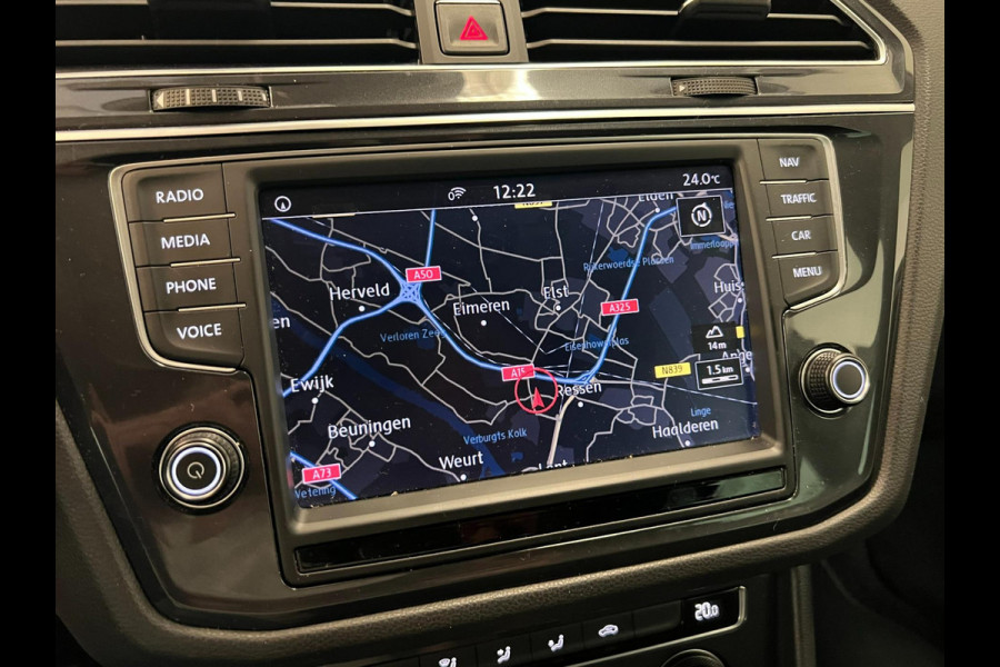 Volkswagen Tiguan 2.0 TDI / NL-auto / Navi / Clima / Trekhaak