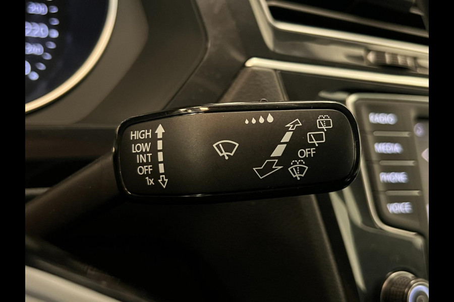 Volkswagen Tiguan 2.0 TDI / NL-auto / Navi / Clima / Trekhaak