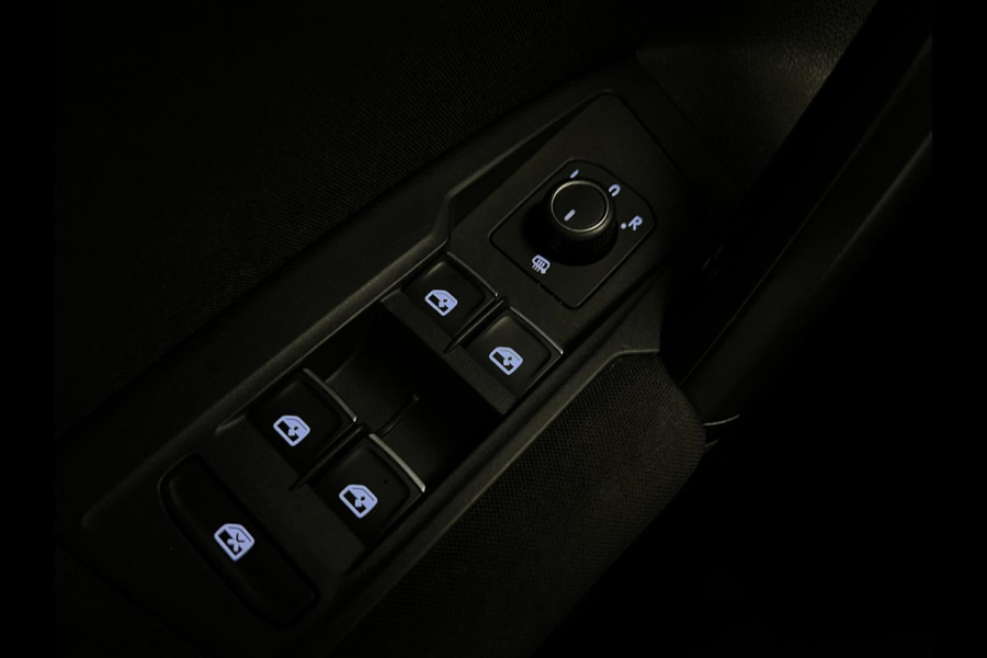 Volkswagen Tiguan 2.0 TDI / NL-auto / Navi / Clima / Trekhaak