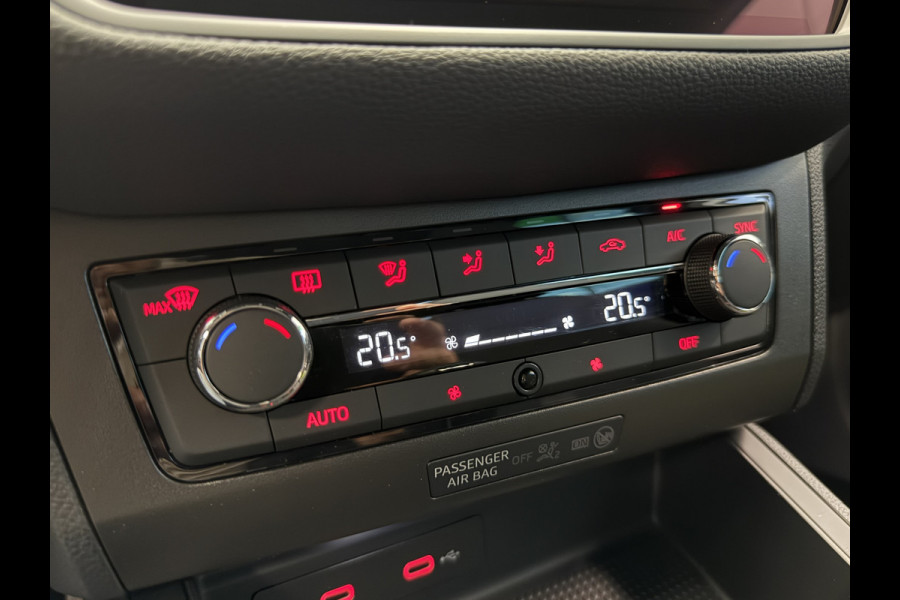 Seat Ibiza 1.0 TSI FR 5-Drs. Automaat Navigatie Full-led 24 maanden garantie mogelijk (*vraag naar de voorwaarden)