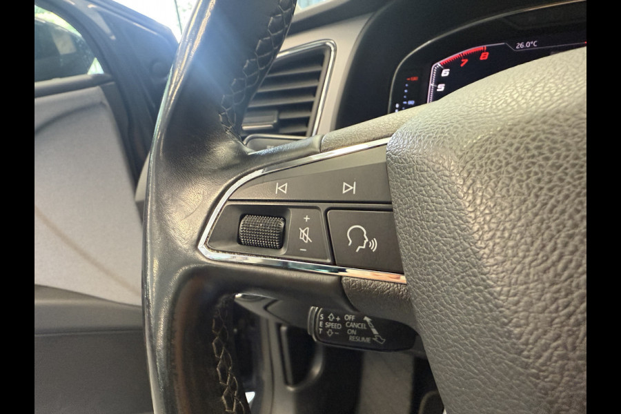 Seat León ST 1.0 EcoTSI Style Business Intense Navigatie CruiseControl VCP