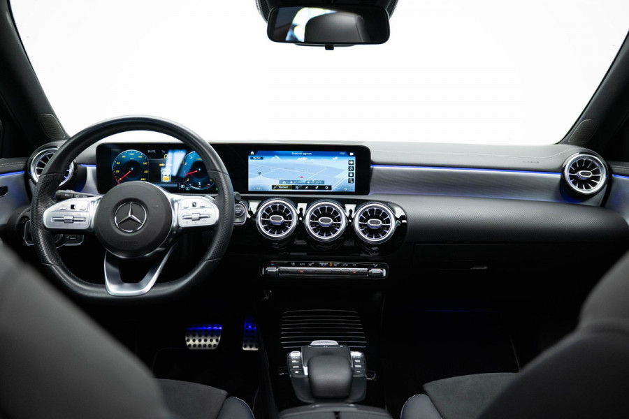 Mercedes-Benz A-Klasse A220 4MATIC |Pano|Edition|Ambient|Carplay|