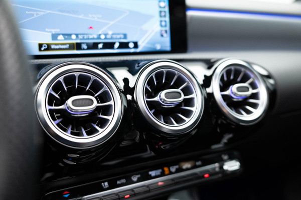 Mercedes-Benz A-Klasse A220 4MATIC |Pano|Edition|Ambient|Carplay|