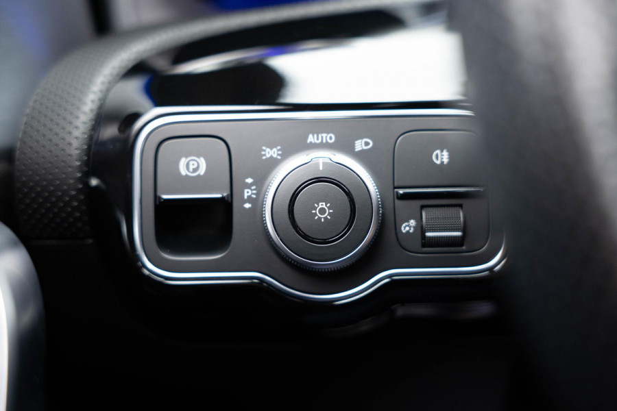 Mercedes-Benz A-Klasse A220 4MATIC |Pano|Edition|Ambient|Carplay|