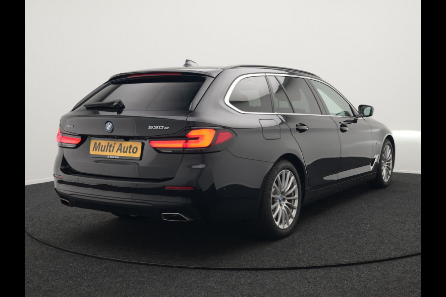 BMW 5 Serie Touring 530e xDrive High Executive Plug In Hybrid PHEV | Trekhaak af Fabriek | Adaptive Cruise | Laser LED | Lederen Comfortstoelen Memory | Head Up | Harman Kardon | Camera | Keyless | Apple Carplay |