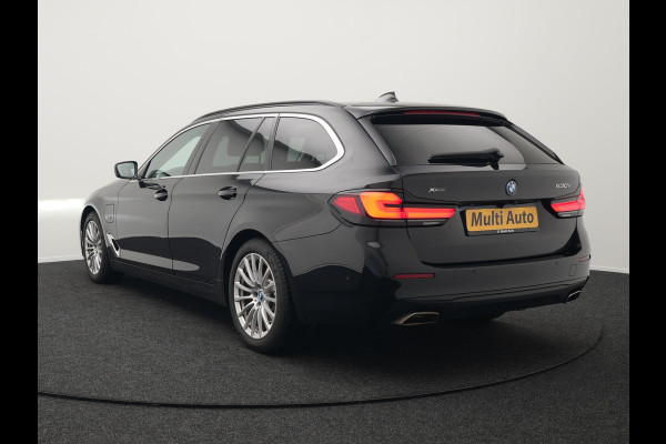 BMW 5 Serie Touring 530e xDrive High Executive Plug In Hybrid PHEV | Trekhaak af Fabriek | Adaptive Cruise | Laser LED | Lederen Comfortstoelen Memory | Head Up | Harman Kardon | Camera | Keyless | Apple Carplay |