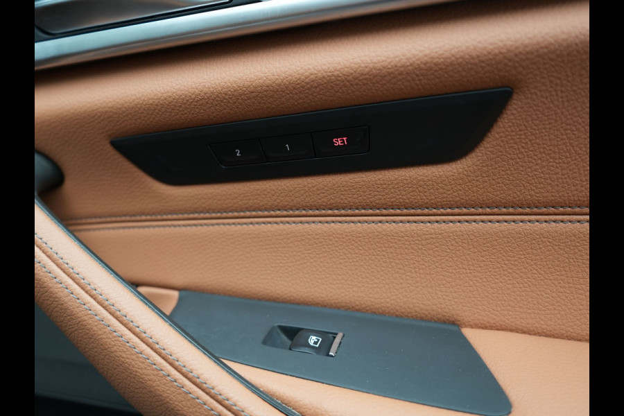 BMW 5 Serie Touring 530e xDrive High Executive Plug In Hybrid PHEV | Trekhaak af Fabriek | Adaptive Cruise | Laser LED | Lederen Comfortstoelen Memory | Head Up | Harman Kardon | Camera | Keyless | Apple Carplay |
