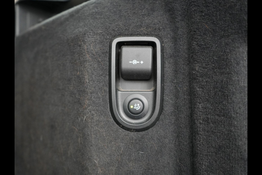 BMW 5 Serie Touring 530e xDrive High Executive Plug In Hybrid PHEV | Trekhaak af Fabriek | Adaptive Cruise | Laser LED | Lederen Comfortstoelen Memory | Head Up | Harman Kardon | Camera | Keyless | Apple Carplay |