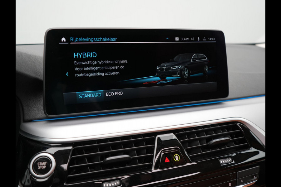 BMW 5 Serie Touring 530e xDrive High Executive Plug In Hybrid PHEV | Trekhaak af Fabriek | Adaptive Cruise | Laser LED | Lederen Comfortstoelen Memory | Head Up | Harman Kardon | Camera | Keyless | Apple Carplay |