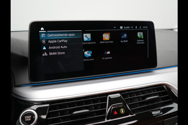 BMW 5 Serie Touring 530e xDrive High Executive Plug In Hybrid PHEV | Trekhaak af Fabriek | Adaptive Cruise | Laser LED | Lederen Comfortstoelen Memory | Head Up | Harman Kardon | Camera | Keyless | Apple Carplay |