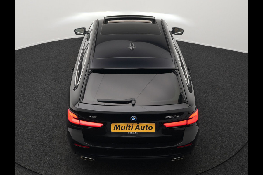 BMW 5 Serie Touring 530e xDrive High Executive Plug In Hybrid PHEV | Trekhaak af Fabriek | Adaptive Cruise | Laser LED | Lederen Comfortstoelen Memory | Head Up | Harman Kardon | Camera | Keyless | Apple Carplay |