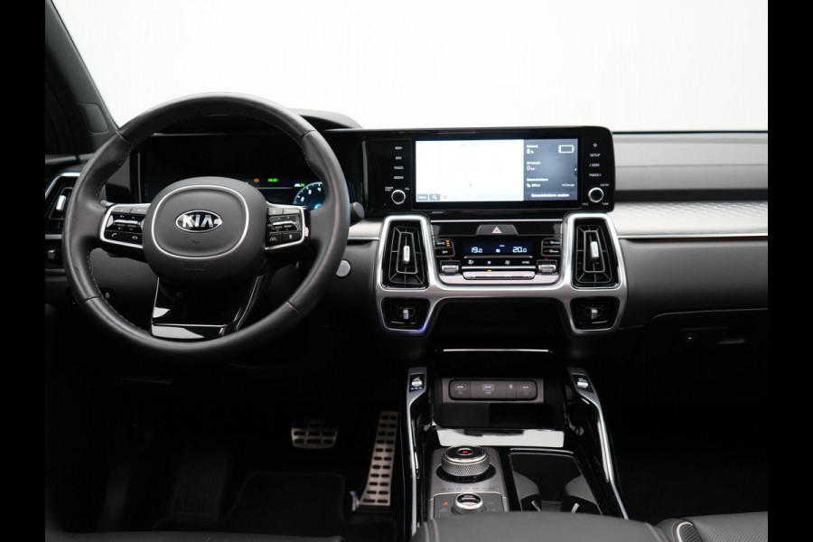 Kia Sorento 1.6 T-GDI Plug-in Hybrid 4WD ExecutiveLine 265pk Dealer O.H PHEV | Panodak | Adaptive Cruise | 360 Camera | Lederen Comfortztels Memory & Ventilatie | BOSE Sound | Spiegelcamera's | 19"L.M | Keyless |