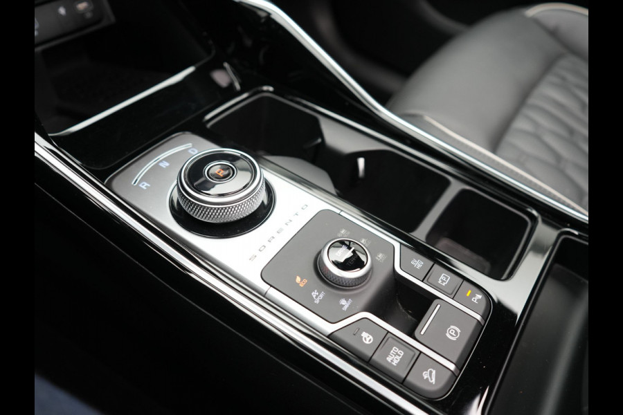 Kia Sorento 1.6 T-GDI Plug-in Hybrid 4WD ExecutiveLine 265pk Dealer O.H PHEV | Panodak | Adaptive Cruise | 360 Camera | Lederen Comfortztels Memory & Ventilatie | BOSE Sound | Spiegelcamera's | 19"L.M | Keyless |