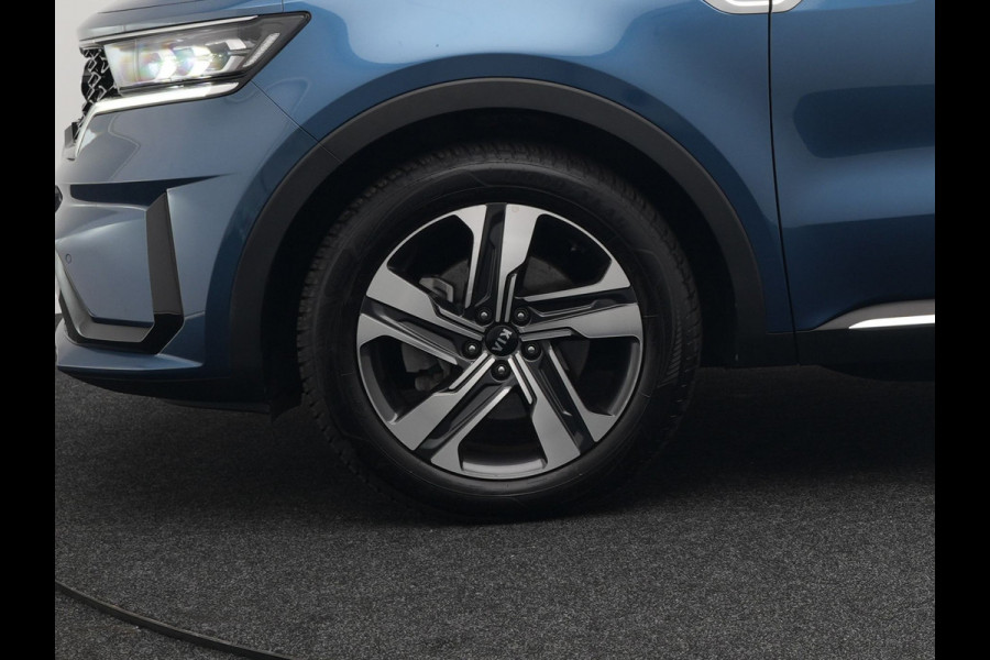 Kia Sorento 1.6 T-GDI Plug-in Hybrid 4WD ExecutiveLine 265pk Dealer O.H PHEV | Panodak | Adaptive Cruise | 360 Camera | Lederen Comfortztels Memory & Ventilatie | BOSE Sound | Spiegelcamera's | 19"L.M | Keyless |
