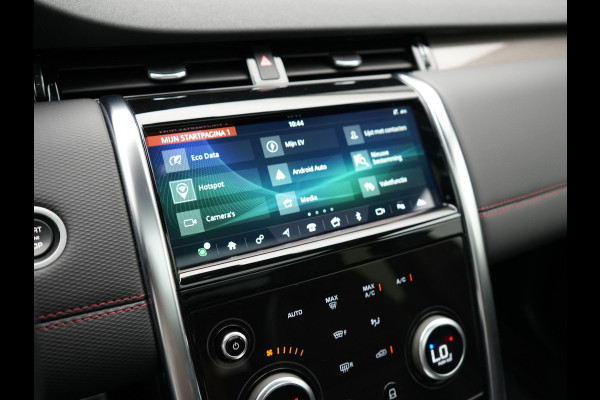 Land Rover Discovery Sport P300e R-Dynamic SE Plug In Hybrid Dealer O.H PHEV | Panodak | Trekhaak Afn. | Adaptive Cruise | Lederen Sportstoelen Memory | Meridian Sound | 20"L.M | Apple Carplay | Stuurverwarming | Camera |