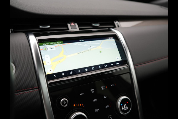 Land Rover Discovery Sport P300e R-Dynamic SE Plug In Hybrid Dealer O.H PHEV | Panodak | Trekhaak Afn. | Adaptive Cruise | Lederen Sportstoelen Memory | Meridian Sound | 20"L.M | Apple Carplay | Stuurverwarming | Camera |