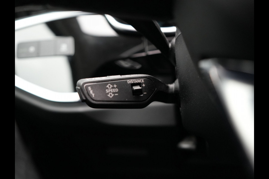 Audi Q3 Sportback 45 TFSI e S Line Plug In Hybrid 245pk PHEV | Trekhaak af Fabriek | Panodak | Adaptive Cruise | 20"L.M | Apple Carplay | Virtual | Sportstoelen Verwarmd | Camera | Navi |