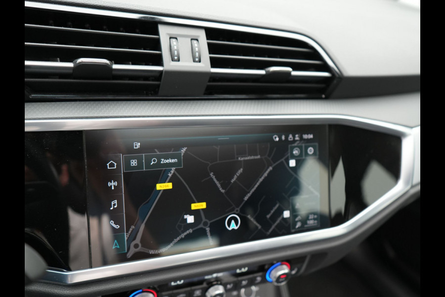 Audi Q3 Sportback 45 TFSI e S Line Plug In Hybrid 245pk PHEV | Trekhaak af Fabriek | Panodak | Adaptive Cruise | 20"L.M | Apple Carplay | Virtual | Sportstoelen Verwarmd | Camera | Navi |