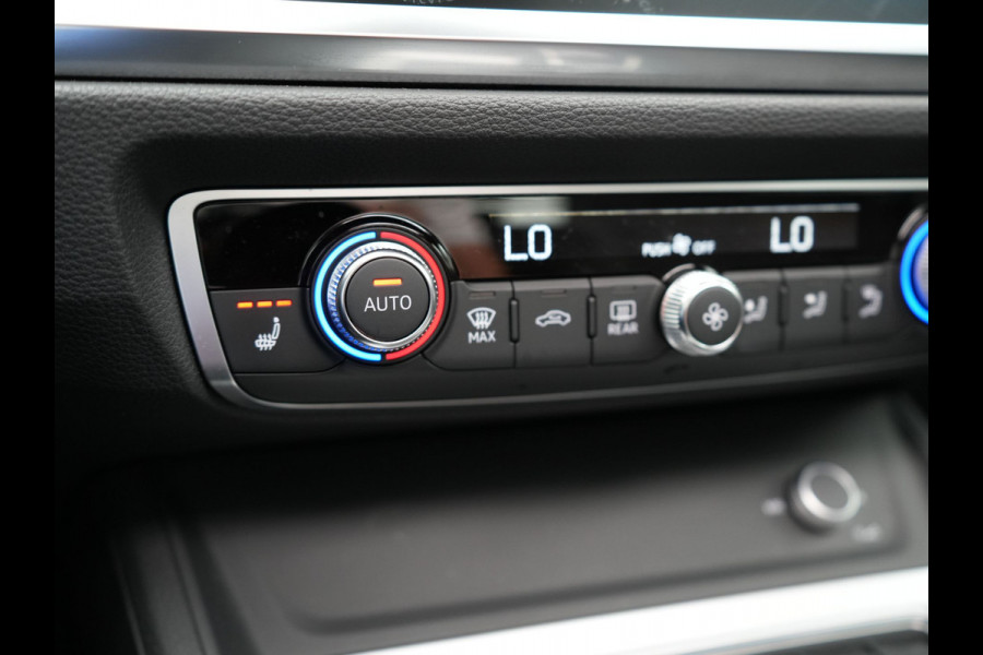 Audi Q3 Sportback 45 TFSI e S Line Plug In Hybrid 245pk PHEV | Trekhaak af Fabriek | Panodak | Adaptive Cruise | 20"L.M | Apple Carplay | Virtual | Sportstoelen Verwarmd | Camera | Navi |