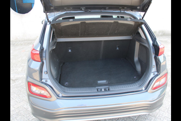 Hyundai Kona EV Premium 64 kWh | 482 KM ACTIERADIUS | ALL SEASON BANDEN |