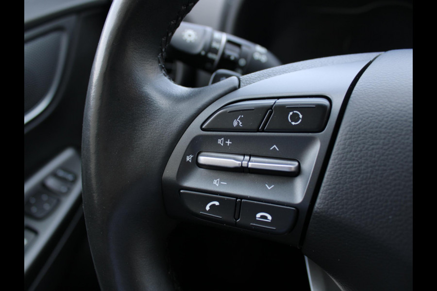 Hyundai Kona EV Premium 64 kWh | 482 KM ACTIERADIUS | ALL SEASON BANDEN |