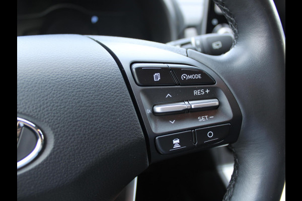Hyundai Kona EV Premium 64 kWh | 482 KM ACTIERADIUS | ALL SEASON BANDEN |