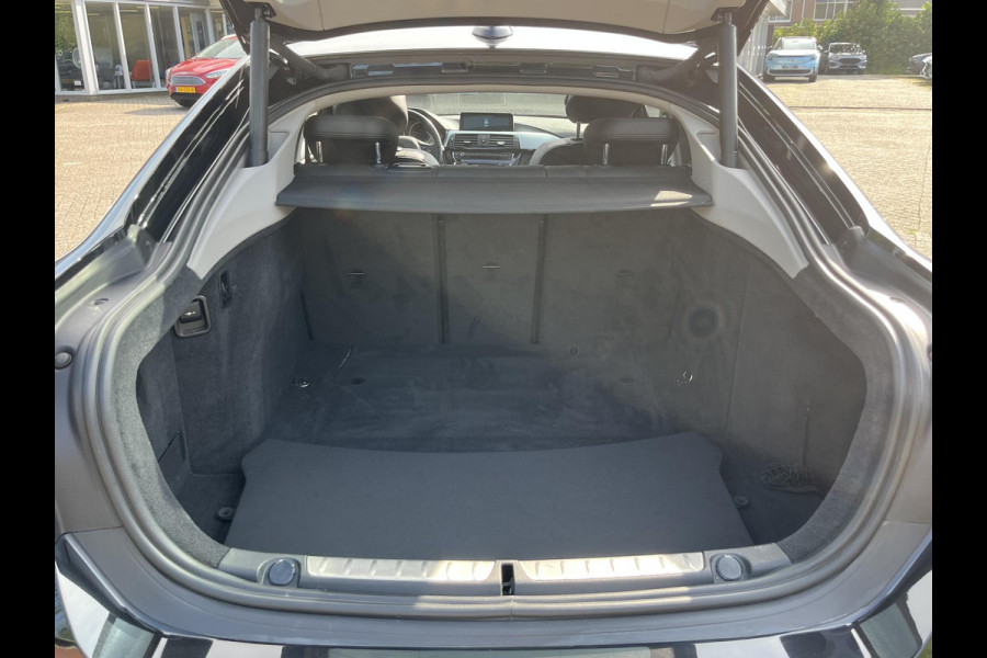 BMW 4 Serie Gran Coupé 420i High Executive 183pk Automaat | Lederen Bekleding | Stoelverwarming | 18 inch velgen