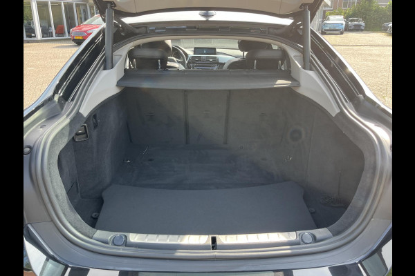 BMW 4 Serie Gran Coupé 420i High Executive 183pk Automaat | Lederen Bekleding | Stoelverwarming | 18 inch velgen