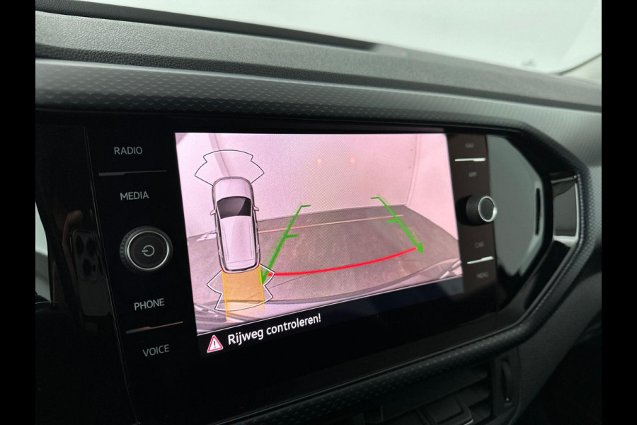 Volkswagen T-Cross 1.0 TSI United Beats Camera Lane