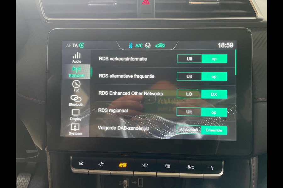 MG ZS 1.5 Comfort Line Carplay Navi Airco