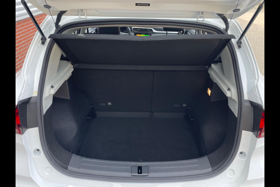 MG ZS 1.5 Comfort Line Carplay Navi Airco