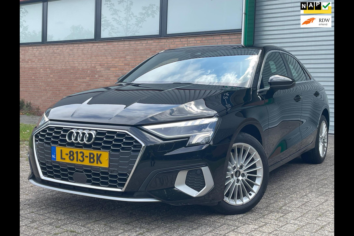Audi A3 Limousine 30 TFSI Business edition Virtual Carplay Navi Audi A3 Limousine 30 TFSI Business edition Virtual Carplay Navi