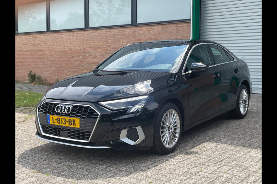 Audi A3 Limousine 30 TFSI Business edition Virtual Carplay Navi