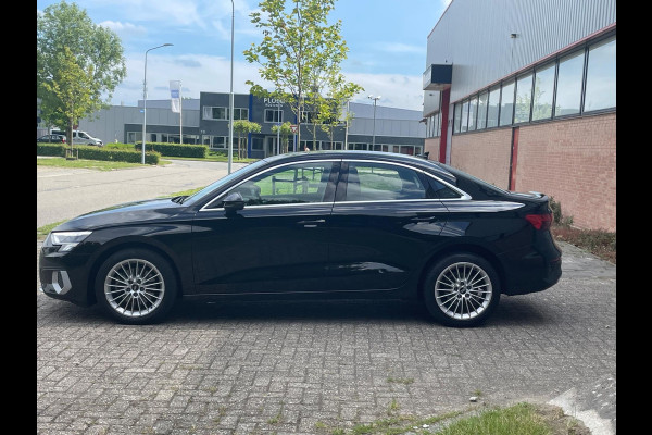 Audi A3 Limousine 30 TFSI Business edition Virtual Carplay Navi