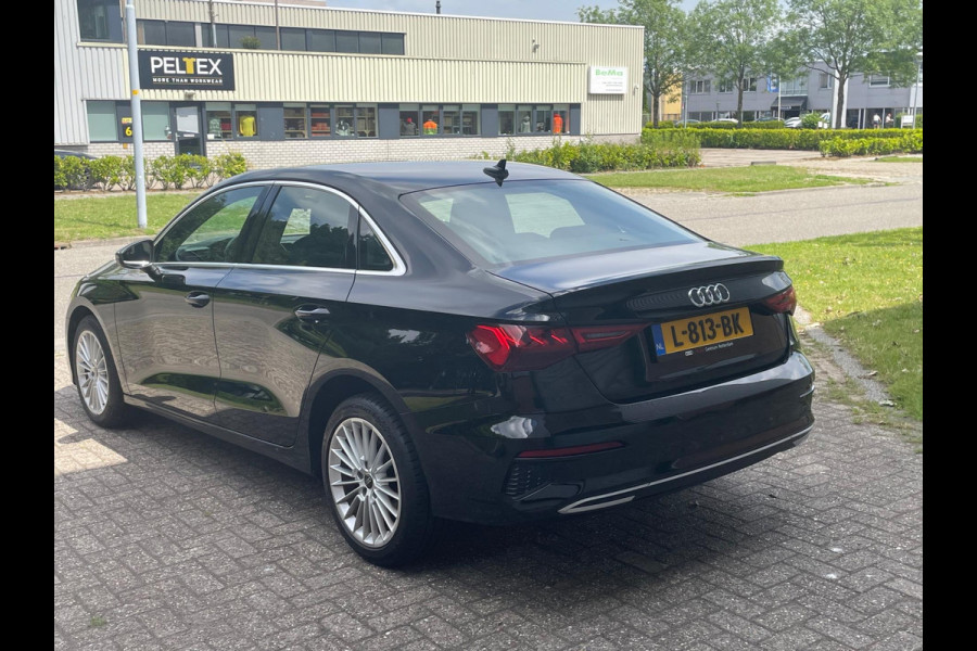 Audi A3 Limousine 30 TFSI Business edition Virtual Carplay Navi