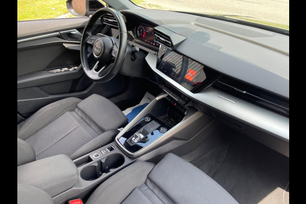 Audi A3 Limousine 30 TFSI Business edition Virtual Carplay Navi