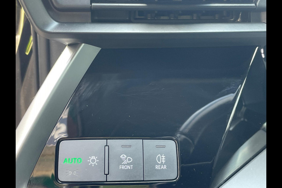 Audi A3 Limousine 30 TFSI Business edition Virtual Carplay Navi