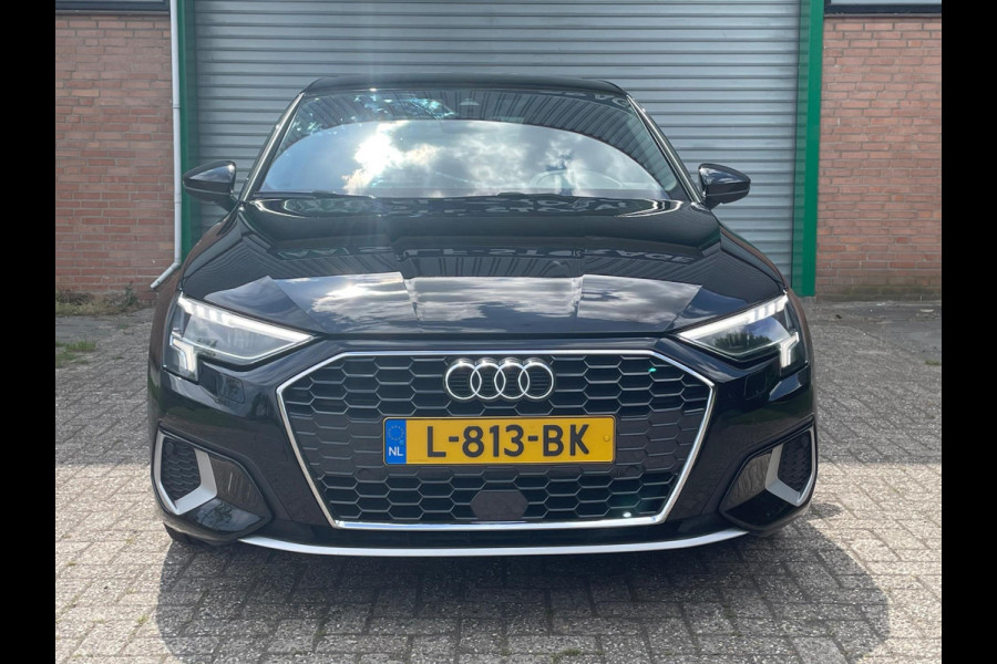 Audi A3 Limousine 30 TFSI Business edition Virtual Carplay Navi
