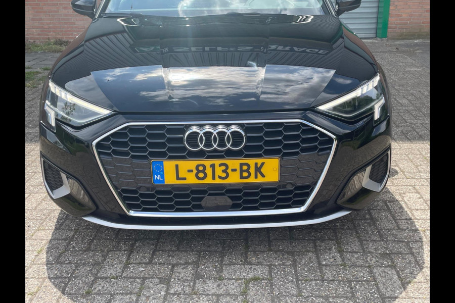 Audi A3 Limousine 30 TFSI Business edition Virtual Carplay Navi