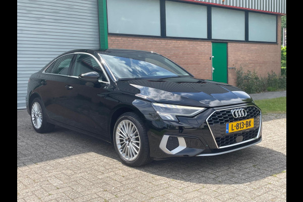 Audi A3 Limousine 30 TFSI Business edition Virtual Carplay Navi