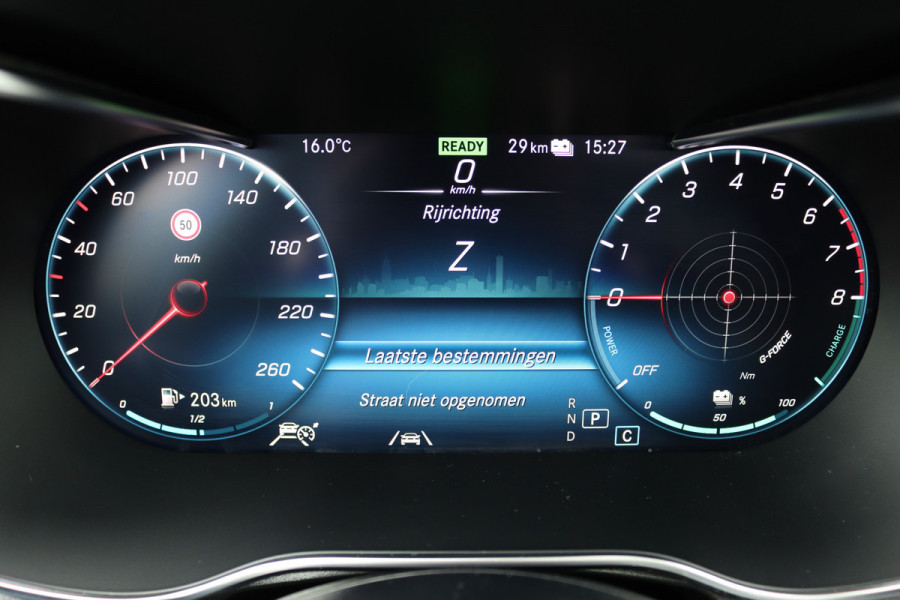 Mercedes-Benz GLC 300e 4MATIC Premium+ AMG Line | Luchtvering | Distronic | Trekhaak | Verwarmd Stuurwiel | Burmester | Memory | Panoramadak | Leder |