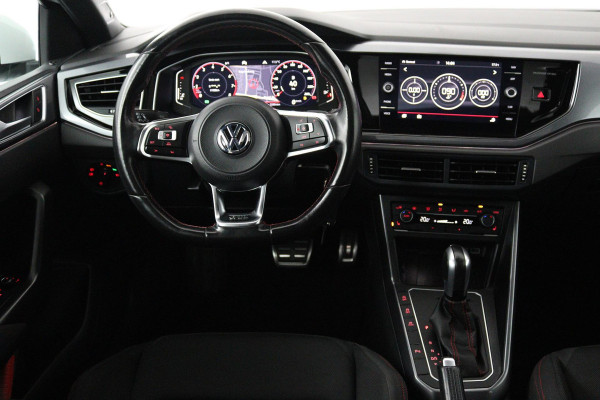 Volkswagen Polo 2.0 TSI GTI (PANORAMADAK, STOELVERWARMING, ACHTERUITRIJCAMERA, AUTOMAAT, CRUISE ADAPTIEF, PARKEERSENSOREN)