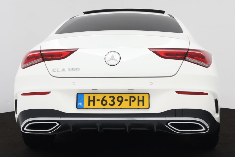 Mercedes-Benz CLA-Klasse 180 Business Solution AMG (PANORAMADAK, SFEERVERLICHTING, STOELVERWARMING, CAMERA, GOED ONDERHOUDEN)