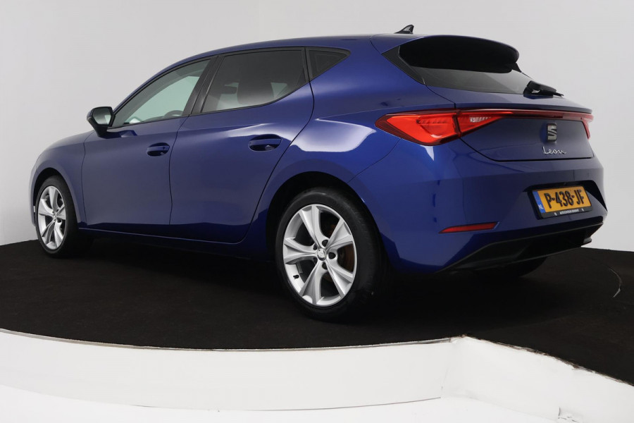 Seat Leon 1.5 TSI FR Ultimate Edition (ACHTERUITRIJCAMERA, STOELVERWARMING, NAVIGATIE, STUURVERWARMING, CRUISE, PARKEERSENSOREN)