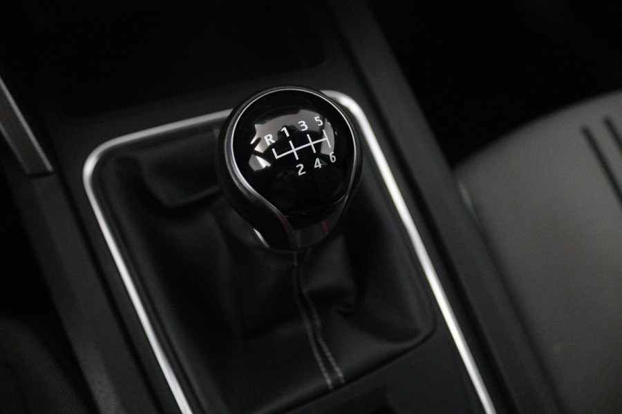 Seat Leon 1.5 TSI FR Ultimate Edition (ACHTERUITRIJCAMERA, STOELVERWARMING, NAVIGATIE, STUURVERWARMING, CRUISE, PARKEERSENSOREN)