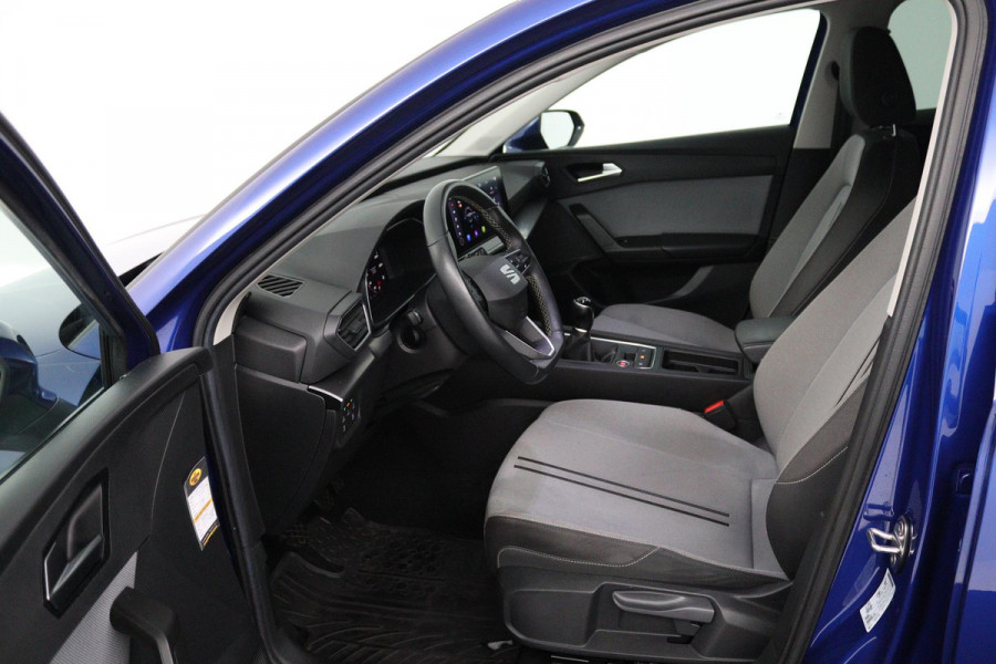 Seat Leon 1.5 TSI FR Ultimate Edition (ACHTERUITRIJCAMERA, STOELVERWARMING, NAVIGATIE, STUURVERWARMING, CRUISE, PARKEERSENSOREN)