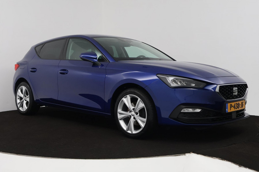 Seat Leon 1.5 TSI FR Ultimate Edition (ACHTERUITRIJCAMERA, STOELVERWARMING, NAVIGATIE, STUURVERWARMING, CRUISE, PARKEERSENSOREN)