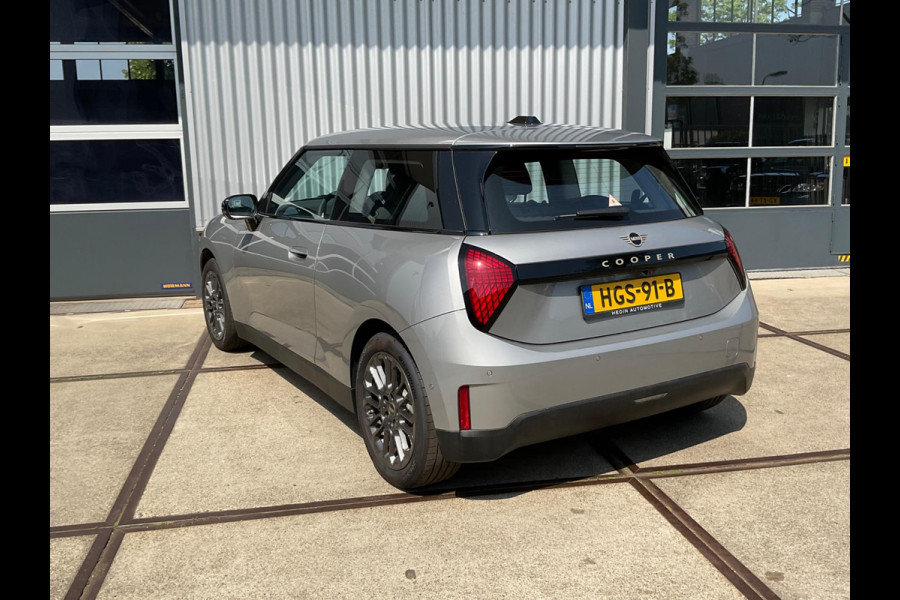MINI Cooper E Essential 40.7 kWh