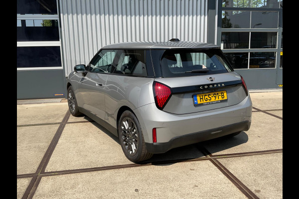 MINI Cooper E Essential 40.7 kWh